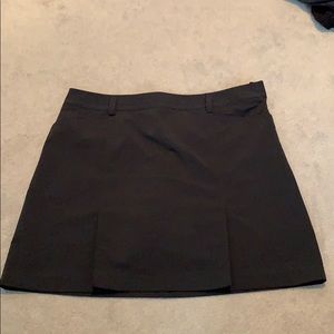 Black Nivo golf skirt